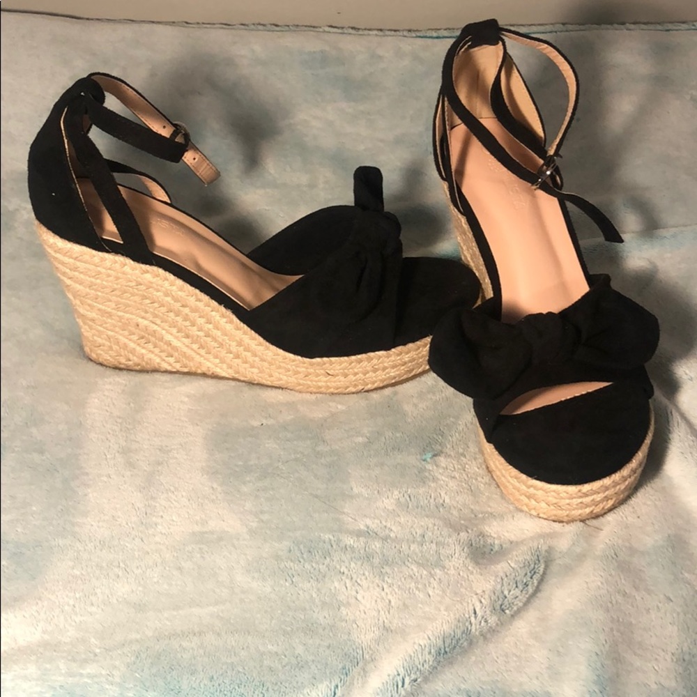 Open Toe Wedge Sandals-Black
